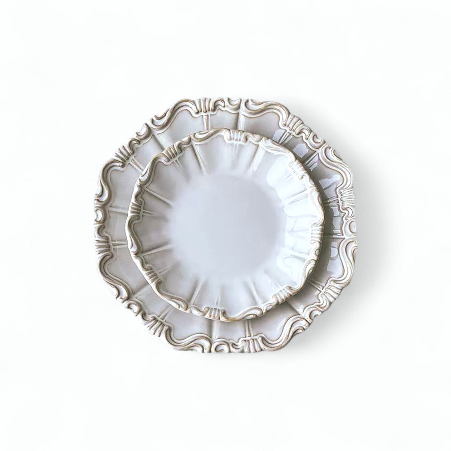 Cynthia Tallrik – Rund Porslinstallrik i Tre Storlekar