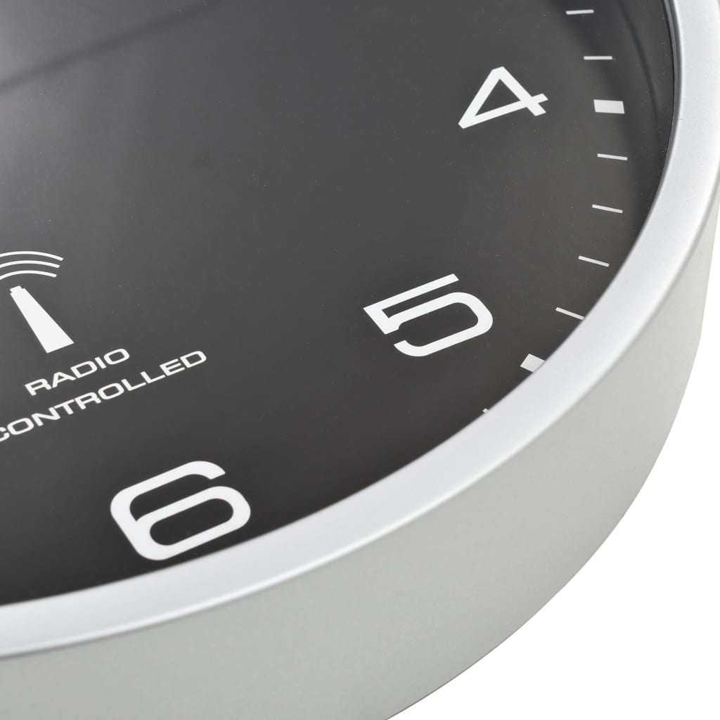 Radiostyrd Väggklocka Med Quartz-Urverk 31 Cm